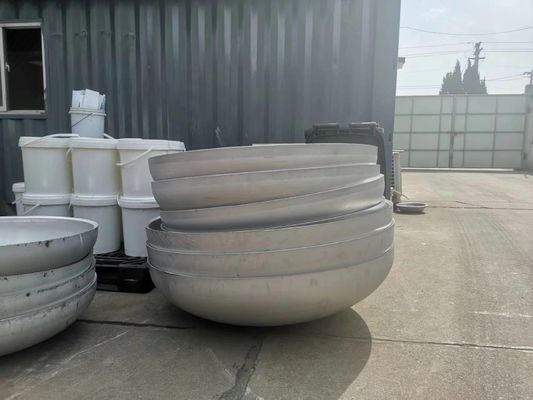 Superficie de revestimiento pulido en forma de cono en forma de cúpula con borde doblado Cabeza semielíptica con conexión soldada